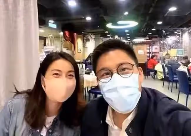 霍啟剛參加名流生日宴被點名批評,大好前途差點毀於一旦