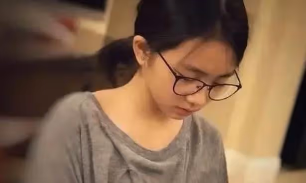 15歲的女兒和人同居,她的小情人是個黑人