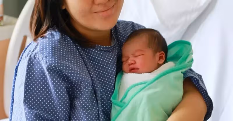 兒媳在公公房裡被氣哭，決定以後再不回公公家了，遠嫁女人的委屈