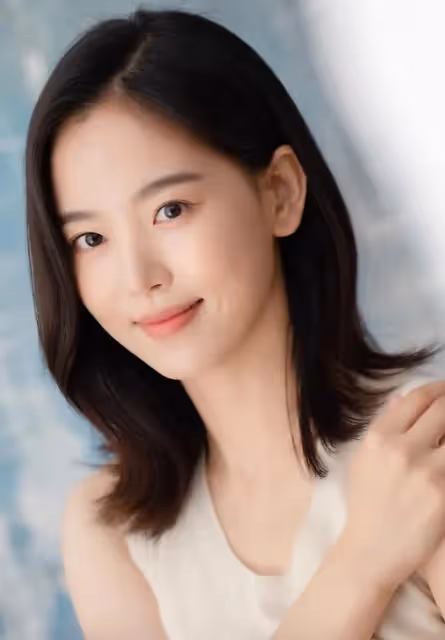 韓娛記憶 | 一朝黑裙天下知 多年綠葉終回紅 姜漢娜