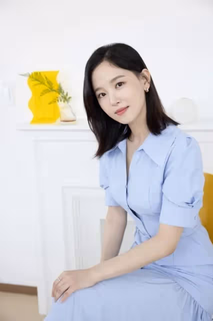 韓娛記憶 | 一朝黑裙天下知 多年綠葉終回紅 姜漢娜