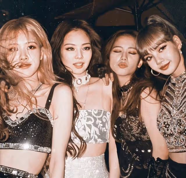 同是登頂女團,為什麼少女時代成女帝,而Twice後期不敵Blackpink