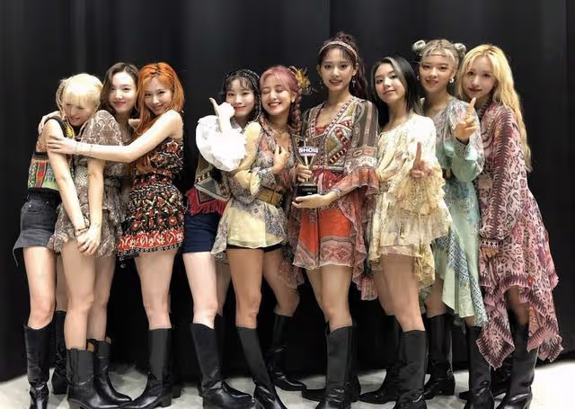同是登頂女團,為什麼少女時代成女帝,而Twice後期不敵Blackpink