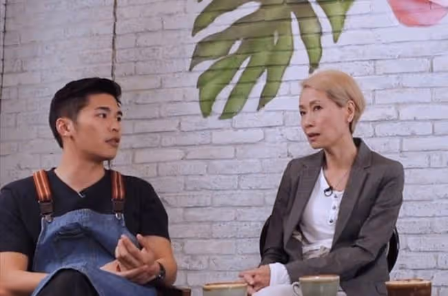 58歲葉童自曝穿短裙被批評,飽受年齡歧視,連身邊朋友也質疑她