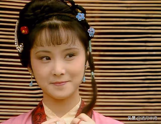 同樣是演「晴雯」,把安雯和楊冪放在一起看,差距就出來了