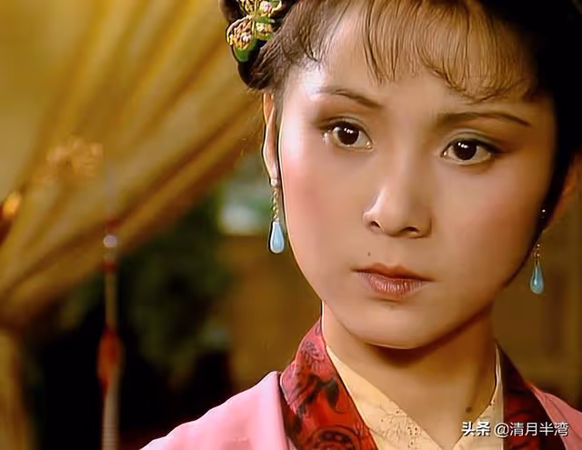 同樣是演「晴雯」,把安雯和楊冪放在一起看,差距就出來了