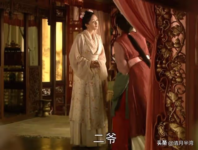 同樣是演「晴雯」,把安雯和楊冪放在一起看,差距就出來了