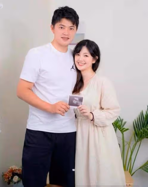 32歲台女星再度懷孕!手捧B超照片報喜訊,去年因病流產一度絕望
