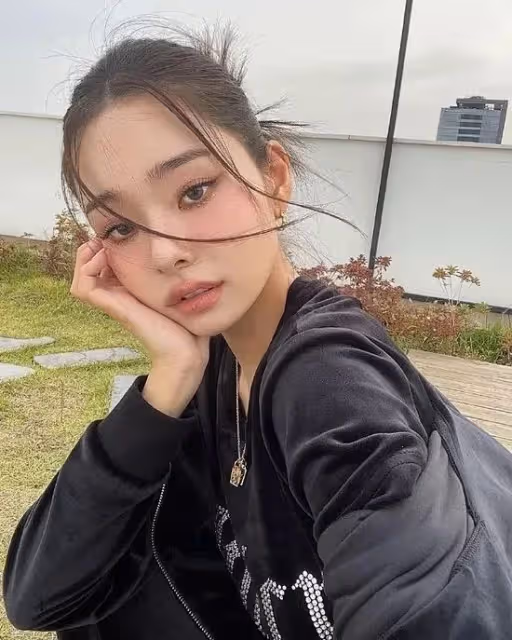 單身即地獄還是顏值即正義?火遍全網的宋智雅究竟有何魅力