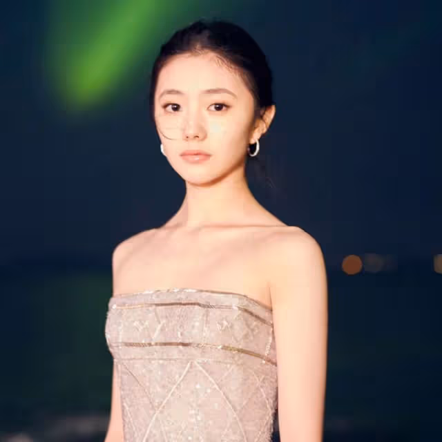 黃曉明楊穎,女笑星和鮮肉老公,摩托流量,楊洋趙露思,劉浩存| 最新八卦匯總
