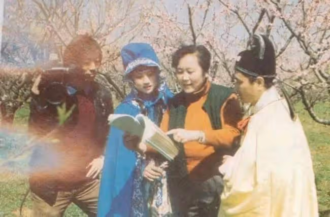 86歲老藝術家因病逝世,早年曾因中風險些癱瘓,耄耋高齡還在工作