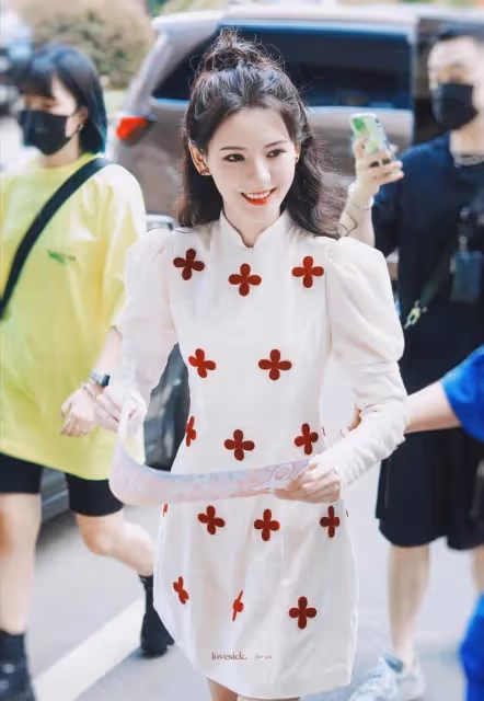 31歲張予曦:經歷兩段失敗感情,早已看淡?現只想專心搞事業