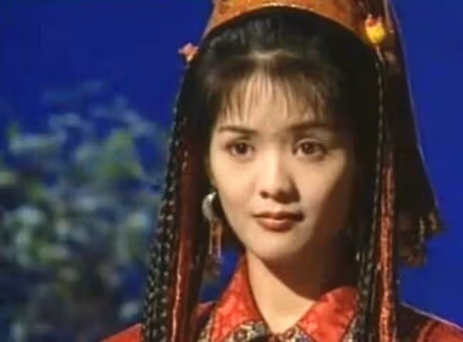 童年女神張沅薇宣布復出!49歲仍美貌如花,自曝已帶倆兒子改嫁
