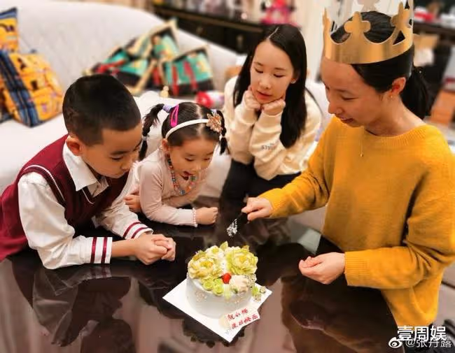 趙文卓為保姆慶生,陳浩民讓保姆睡沙發,向太30年沒有換保姆!