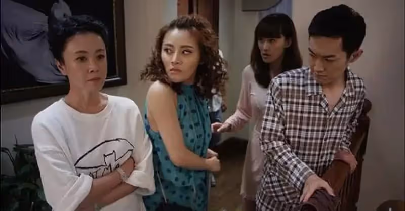 「媽，我離婚了，想搬回去住」「閨女，離得好，分財產了嗎」