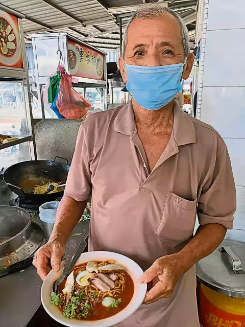 【佛價抗通膨】RM2.50爪哇麵9年不漲價 良心小販只盼顧客吃飽
