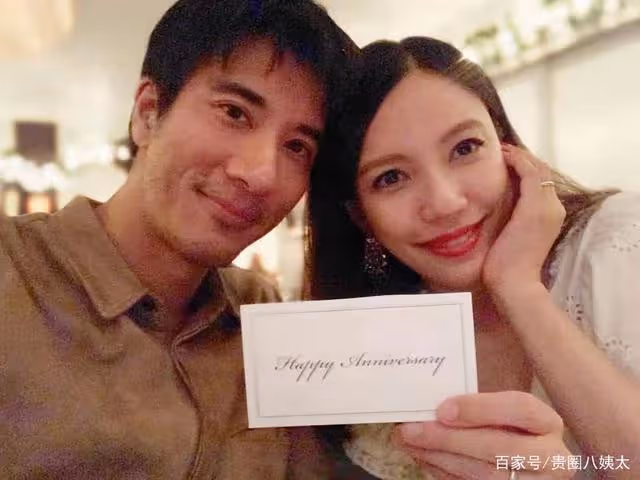 李靚蕾控訴王力宏帶人闖門,評論區兩極分化,律師揭露背後隱情
