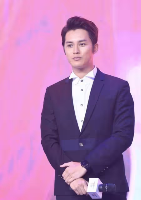 不再做演員?TVB力捧小生兼職做幕後,自曝未來會進修實現導演夢