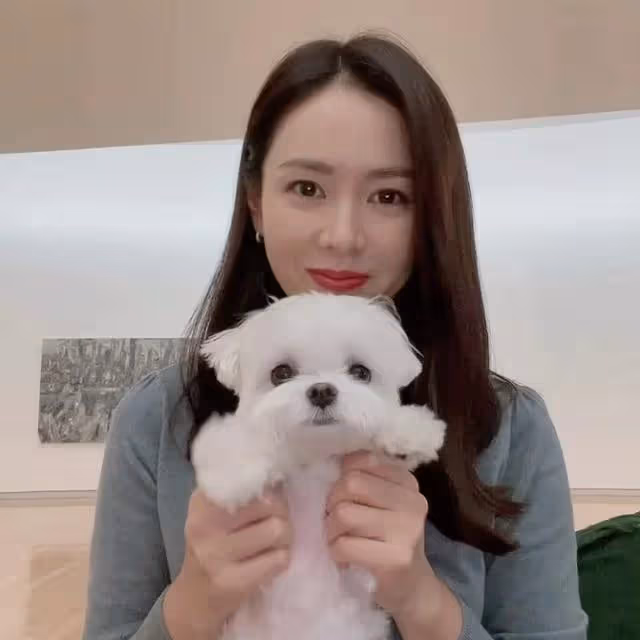 孫藝珍 40歲生日快樂!《三十九》閨蜜 田美都、金智賢 溫馨慶生,男友 玄彬 放閃祝福?