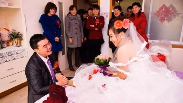 公公去世留下30萬，婆婆想在我家養老，小叔子卻要和我們平分30萬
