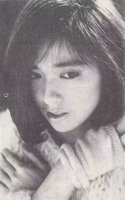 淡出娛樂圈27年!「初代神仙姐姐」情路坎坷被騙「當單親媽媽21年」今61歲氣質猶存 女兒漂亮大方