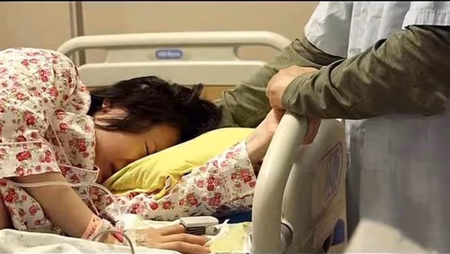 女星孫銥產子大出血!寶寶出生肺部感染下病危,曬生產過程引淚目