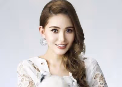 昆凌有何魅力?中專畢業卻嫁周杰倫的她,憑藉什麼收服天王的心?
