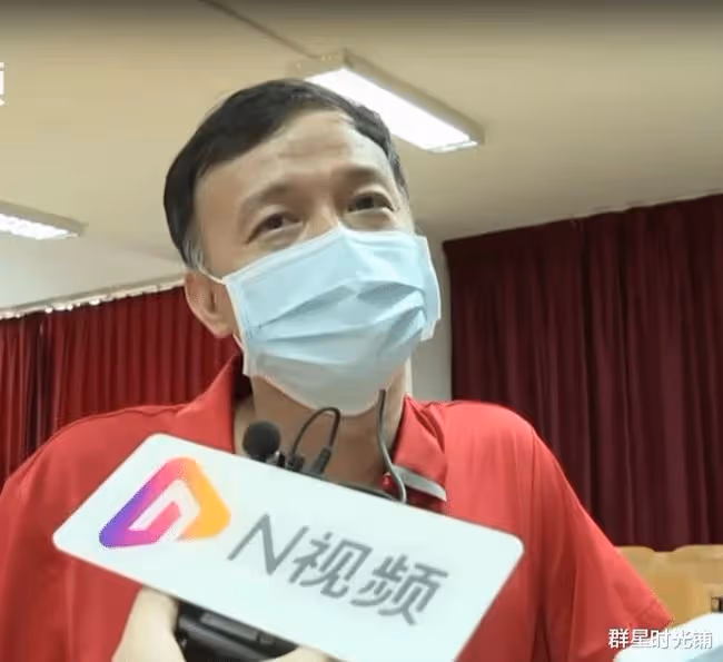 「跳水皇后」伏明霞：退役嫁頂級富豪，5年生3胎，是幸福還是無奈