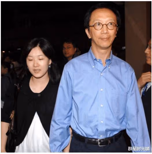 「跳水皇后」伏明霞:退役嫁頂級富豪,5年生3胎,是幸福還是無奈