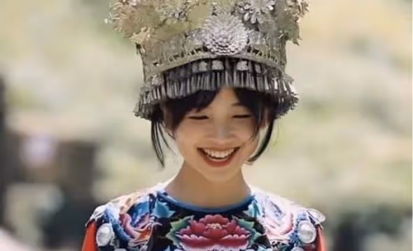 一張清純無害臉黑料竟這麼多!19歲同居,離婚,王冰冰也翻車了