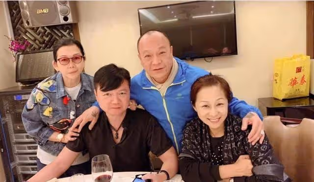 TVB金牌綠葉與前妻合夥開店,離婚1年關係破冰,曾為救妻花光積蓄