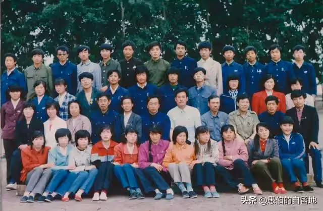 老公身患肝癌,五十多名同學僅有三人問候,我失望地退出同學群