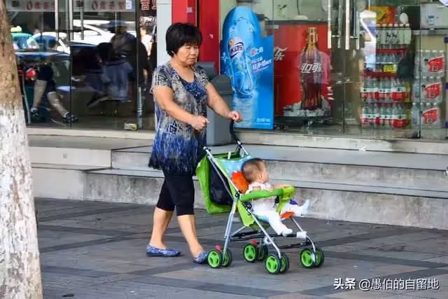 貪小便宜的婆婆,偷東西被當場抓包,我差點被她氣出心梗