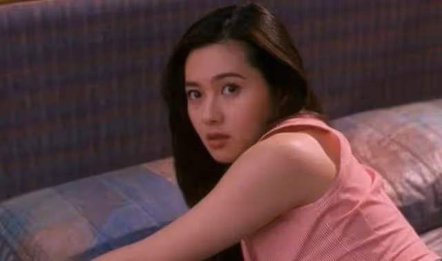 56歲李麗珍罕見露臉,從yan星到影后,事業巔峰期被閨蜜爆出醜聞,前途盡毀