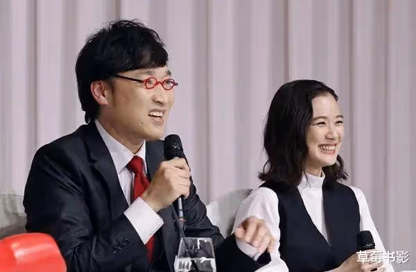 娶了國民女神的「醜男」,居然是個廣撒網的「海王」?