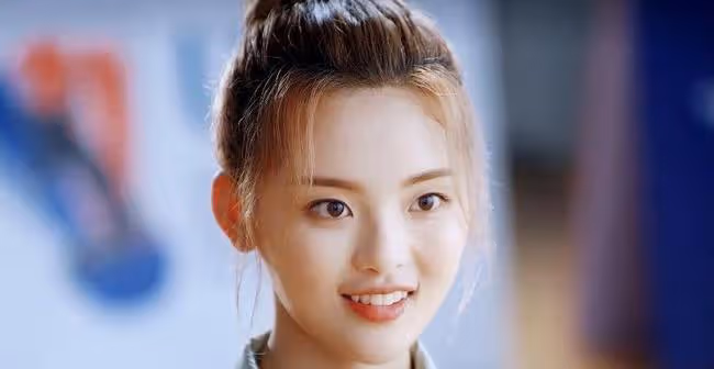 明星撞臉:李沁和孫怡,楊超越和劉佳,網友:傻傻分不清楚