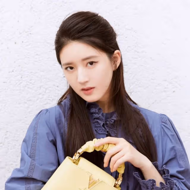 太陽女主持和老公,AB虞書欣,張小斐,鹿晗,楊冪宋茜| 最新八卦匯總