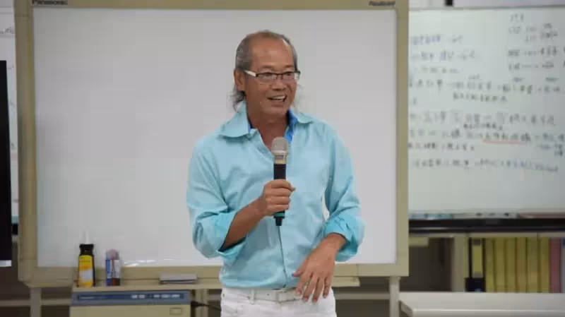 彰化佛心老闆體恤員工,周休2.5天每月都加薪,平均薪資67k,買7台跑車給大家開:你們不是員工,是家人!