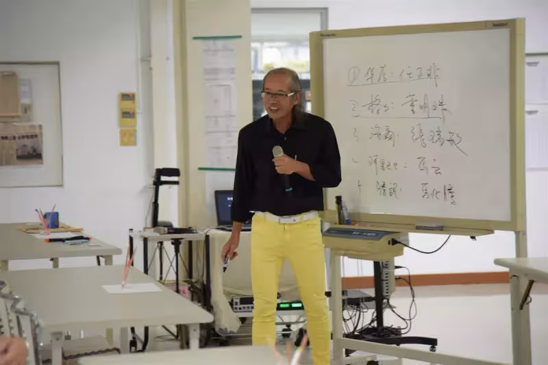 彰化佛心老闆體恤員工,周休2.5天每月都加薪,平均薪資67k,買7台跑車給大家開:你們不是員工,是家人!