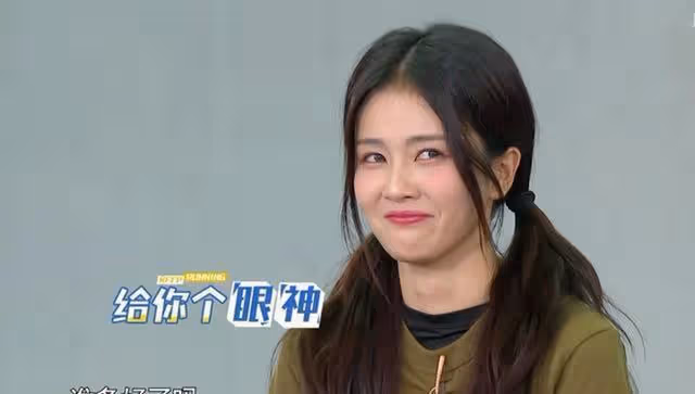 「要坦克還是要我?」白鹿手指尖都是戲,客串力壓女主毫不客氣