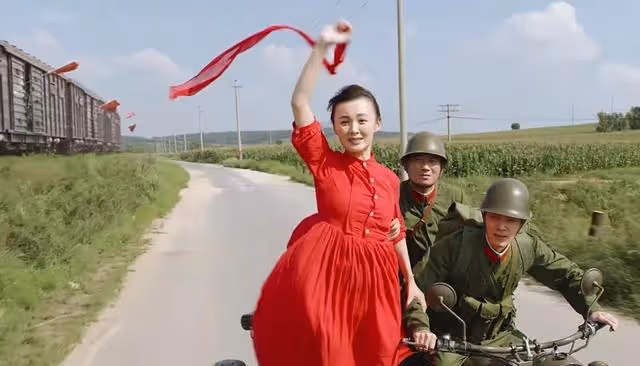 「要坦克還是要我?」白鹿手指尖都是戲,客串力壓女主毫不客氣