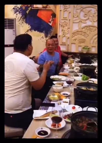 吳志雄現身活動，自曝名下手錶價值超千萬，內地開38家店投資有道
