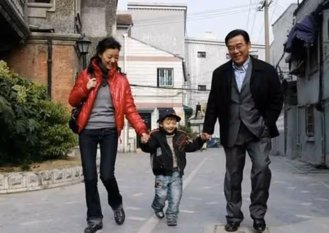 66歲戲骨王麗雲太樸素,穿59元連衣裙錄節目,降價9元後又買一件