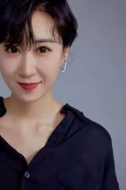 張繼科與女友同行被拍,疑似生子,女友與白百合還有這層關係