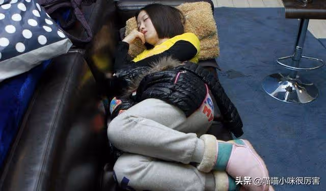 姚貝娜:33歲離世,捐獻了眼角膜,癌症復發後她為何拒絕再化療?