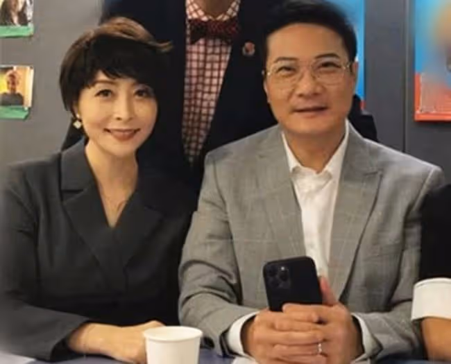 錢小豪與弟媳合作拍劇,戴假髮扮女人模仿湯盈盈,一起甩髮太搞笑