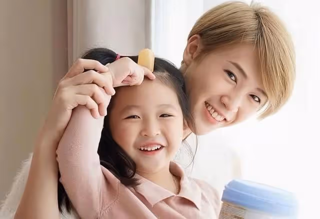 恭喜!又一香港著名女星簽約TVB,新劇合作視帝演女主角火速上位