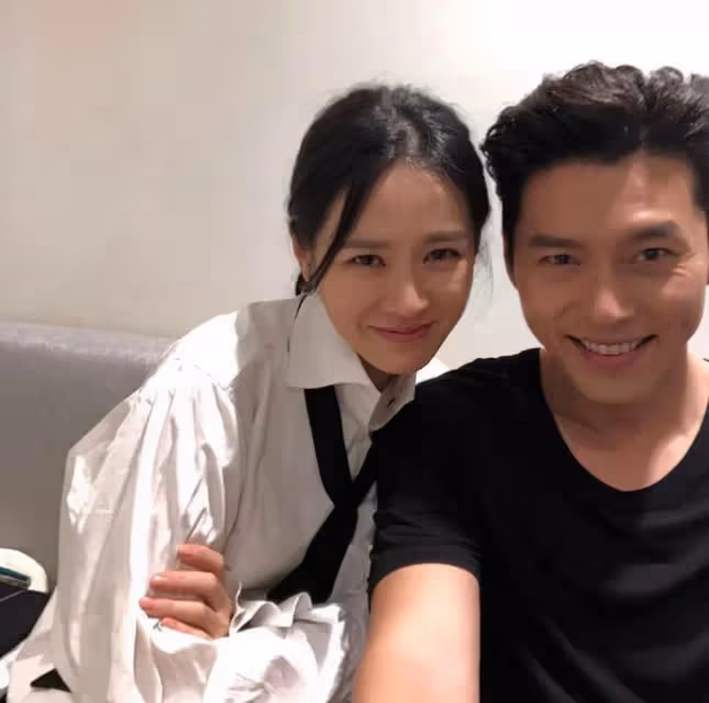 戀愛兩年感情無異常!網友曬簽名認證目擊頂級演員情侶同住民宿