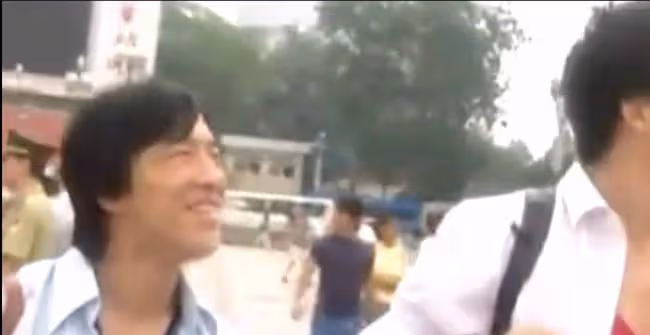「最丑影帝」黃渤,被導演嫌棄太醜拒演,後回家做生意欠巨債