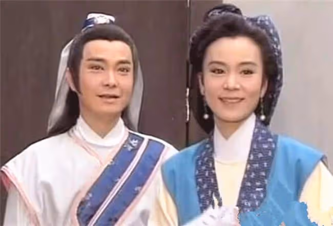 「陳世美」楊懷民近況,苦等前女友68歲仍未婚,2年花千萬救狗
